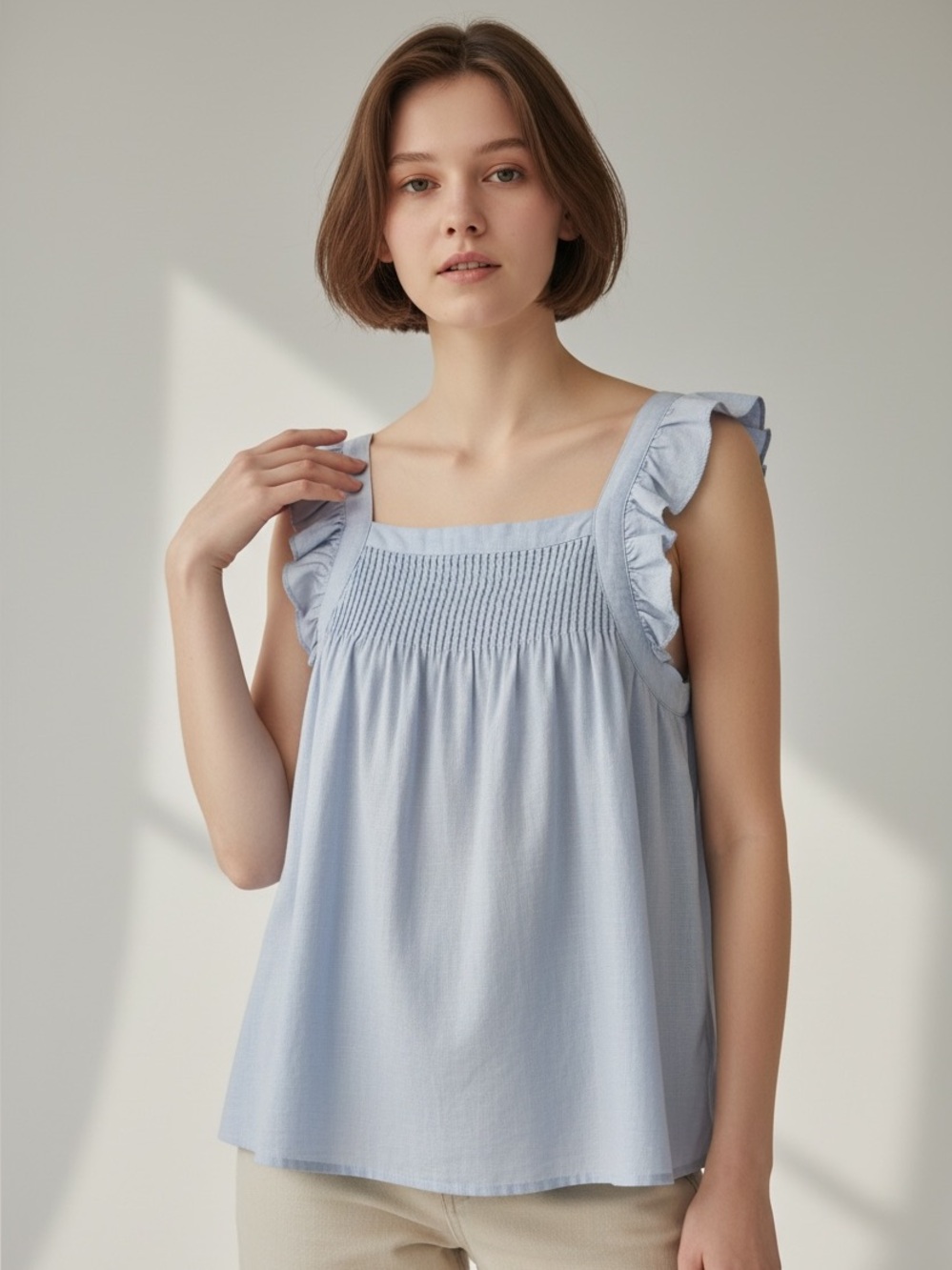 Doe & Rae Women’s top sleeveless light blue small NEW